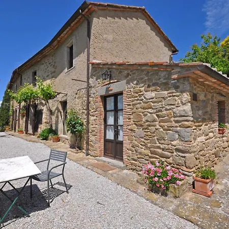Apartment Sleeps 4 T241257 *