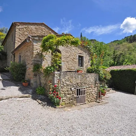 Apartment Sleeps 4 T241257 Cortona